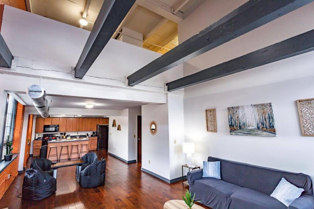 로체스터 Centric Modern Loft W/ King Beds & Smart Gametable 빌라 외부 사진